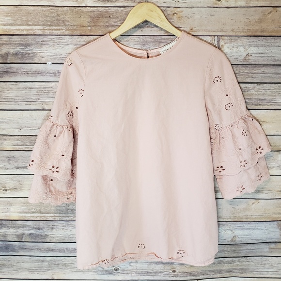 Piper & Scoot Tops - 🎉HP Piper & Scoot Mauve Floral Embroidered Blouse